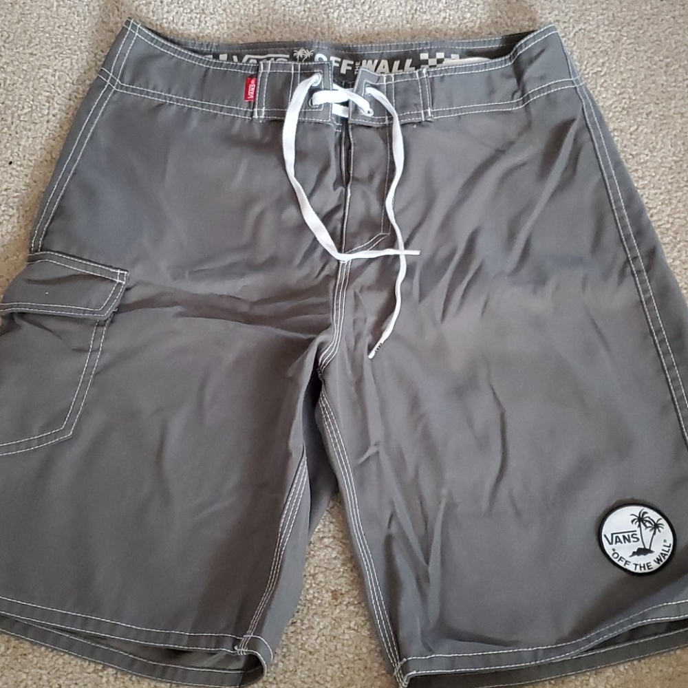 Mens shorts size 29 Vans